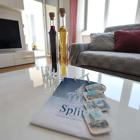 Apartment Blue Sky Split